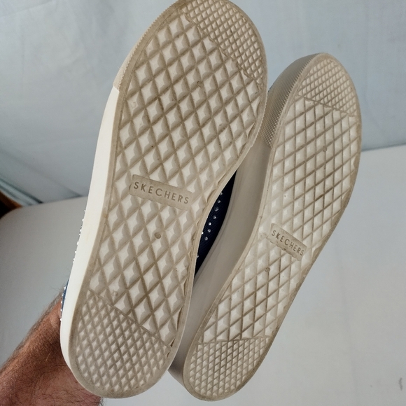 SKECHERS WOMENS SIZE 8.5 POPPY STUDDED AFFAIR SNEAKER CASUAL COMFORT SLIP ON - Picture 5 of 11